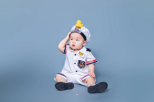 新乡宝宝老摇头怎么回事